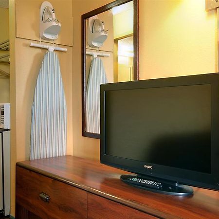 Americas Best Value Inn And Suites Greenwood Quarto foto